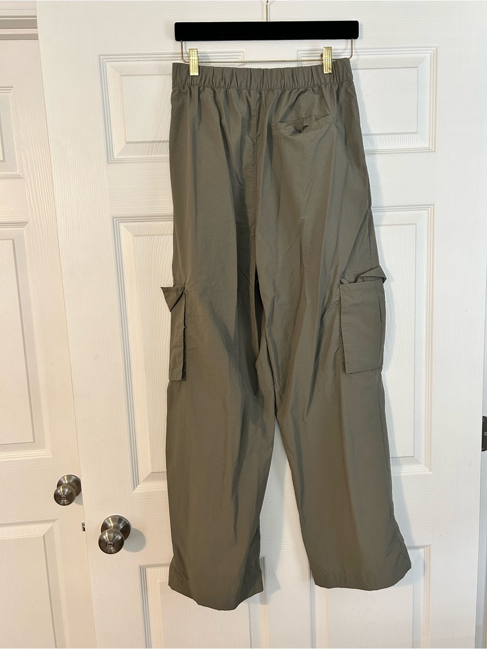 WILO Women’s Olive Cargo Pants - Lightweight Utility Style